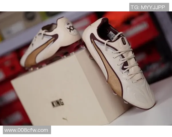 探索罗马足球装备的魅力与实用性提升你的球场表现与风格 探索罗马足球装备的魅力与实用性提升你的球场表现与风格